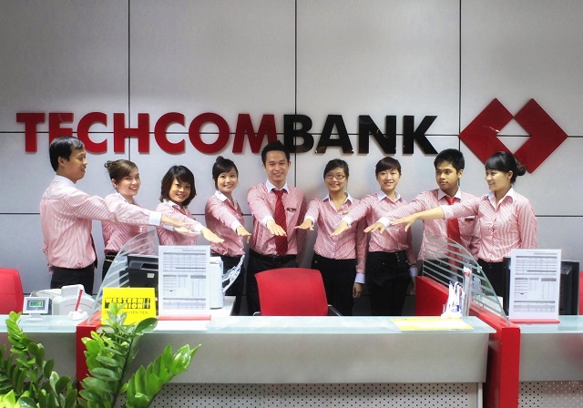 Chuyển tiền từ Techcombank sang Vietcombank bao lâu nhận được