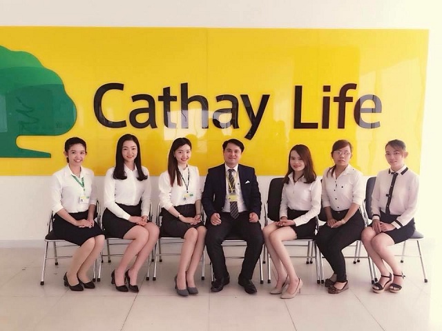 Nguyên nhân nào khiến khách hàng nhận xét Cathay Life lừa đảo