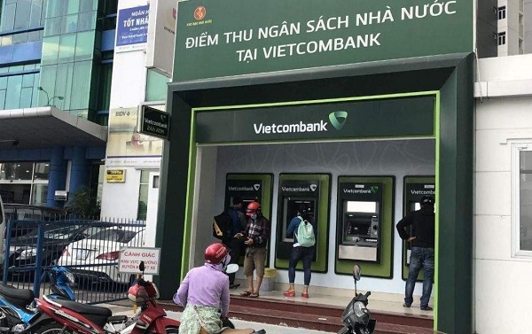 Cây ATM ngân hàng Vietcombank