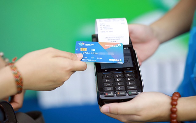 Thẻ ghi nợ nội địa mang lại nhiều tiện ích cho khách hàng