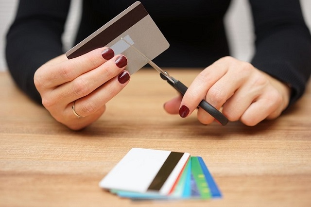 Hủy thẻ tín dụng không hoạt động thật dễ dàng