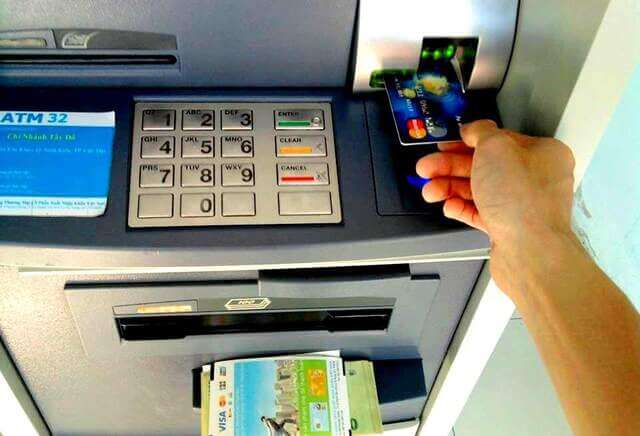 Thanh toán thẻ tín dụng qua cây ATM